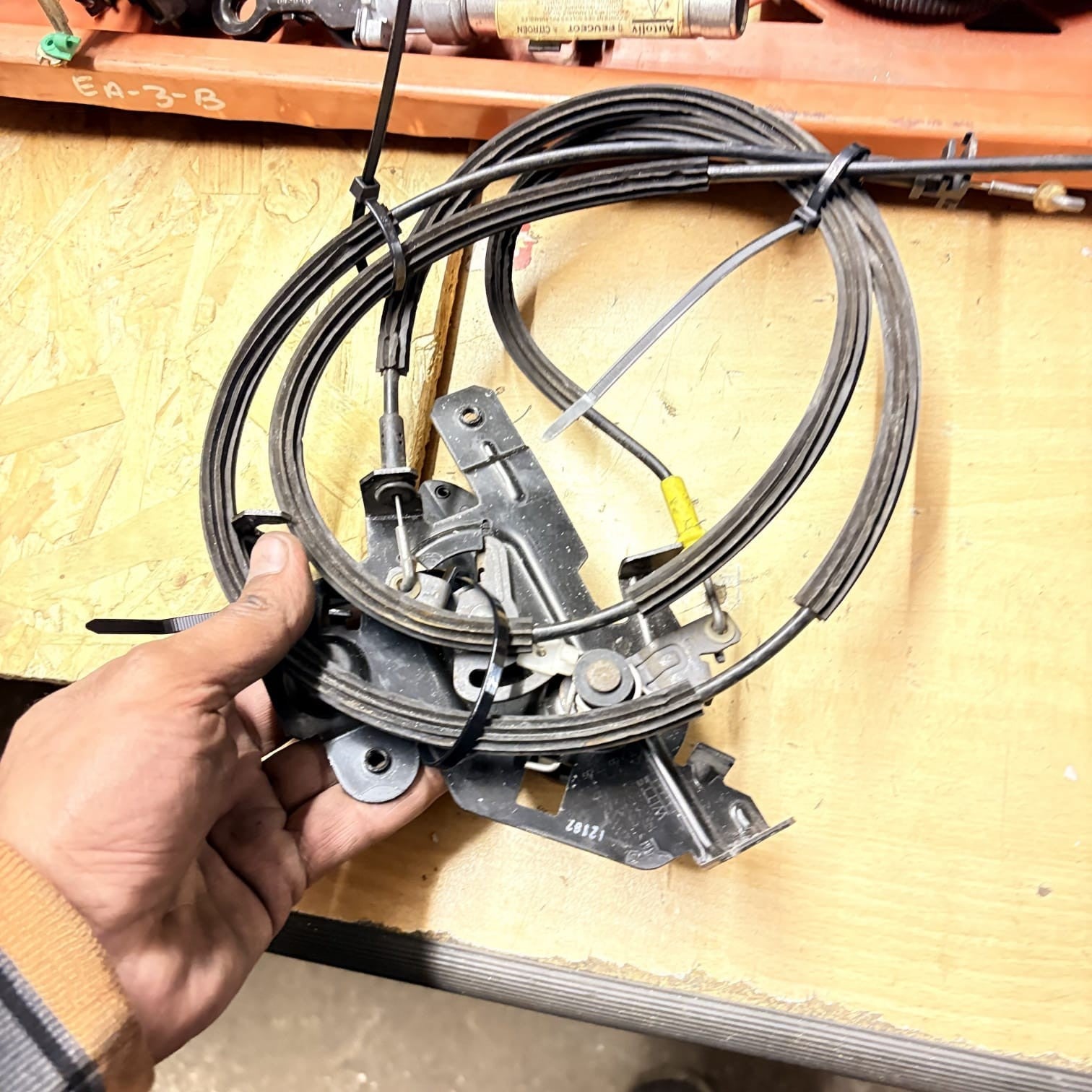 Opel Vivaro Trafic II Primastar from door handle interior side door rear NSS
