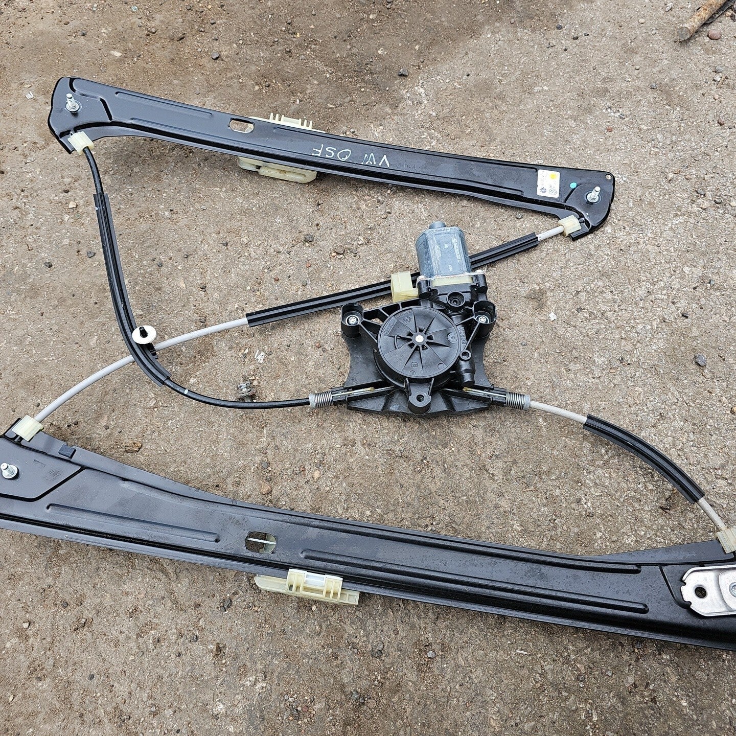 Volkswagen Tiguan Mk2 Right Front Window Regulator 5NA837462A 5 Door SUV 2016-20