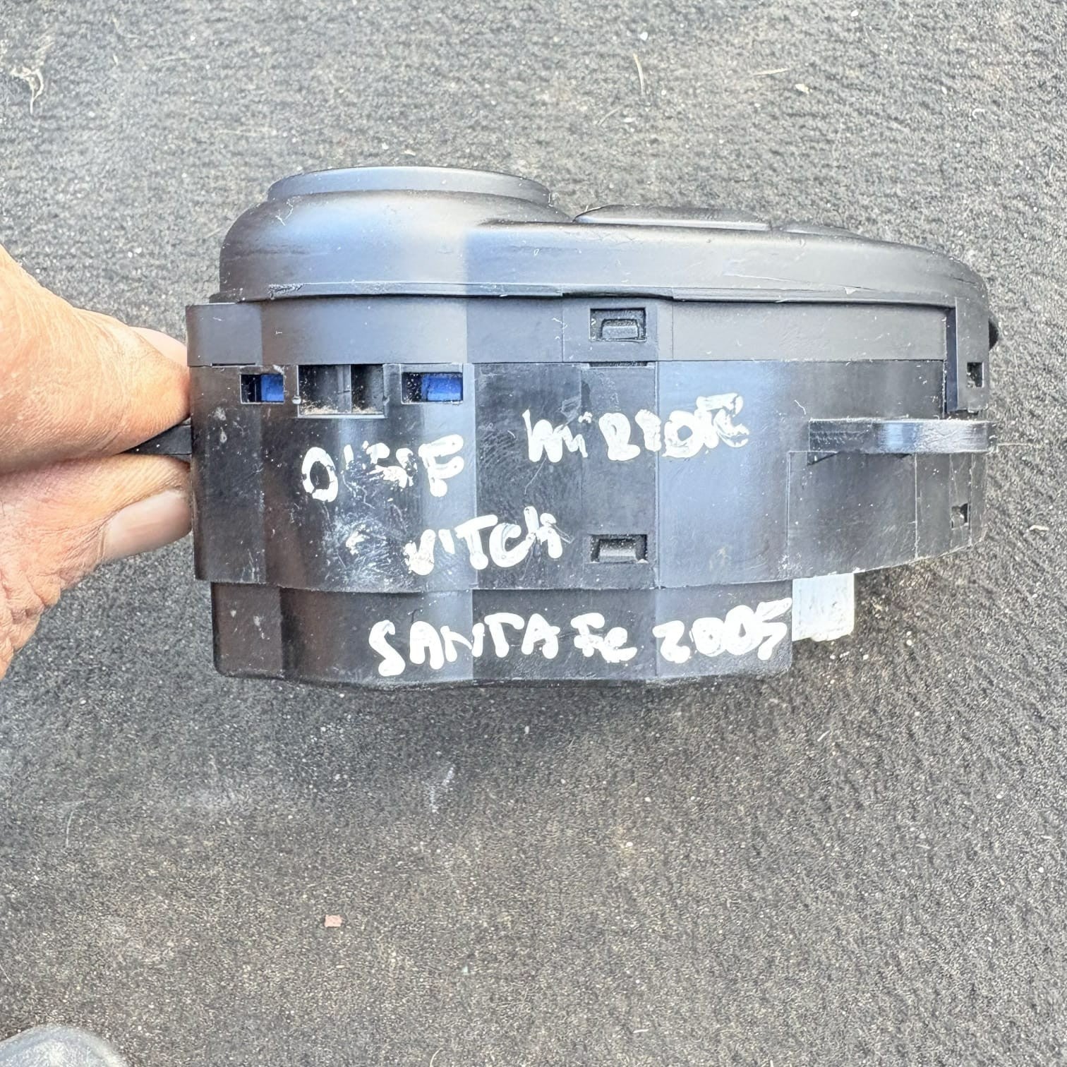 Hyundai Santa Fe 2001-2006 Driver Front Door Switch Pack 9353026500