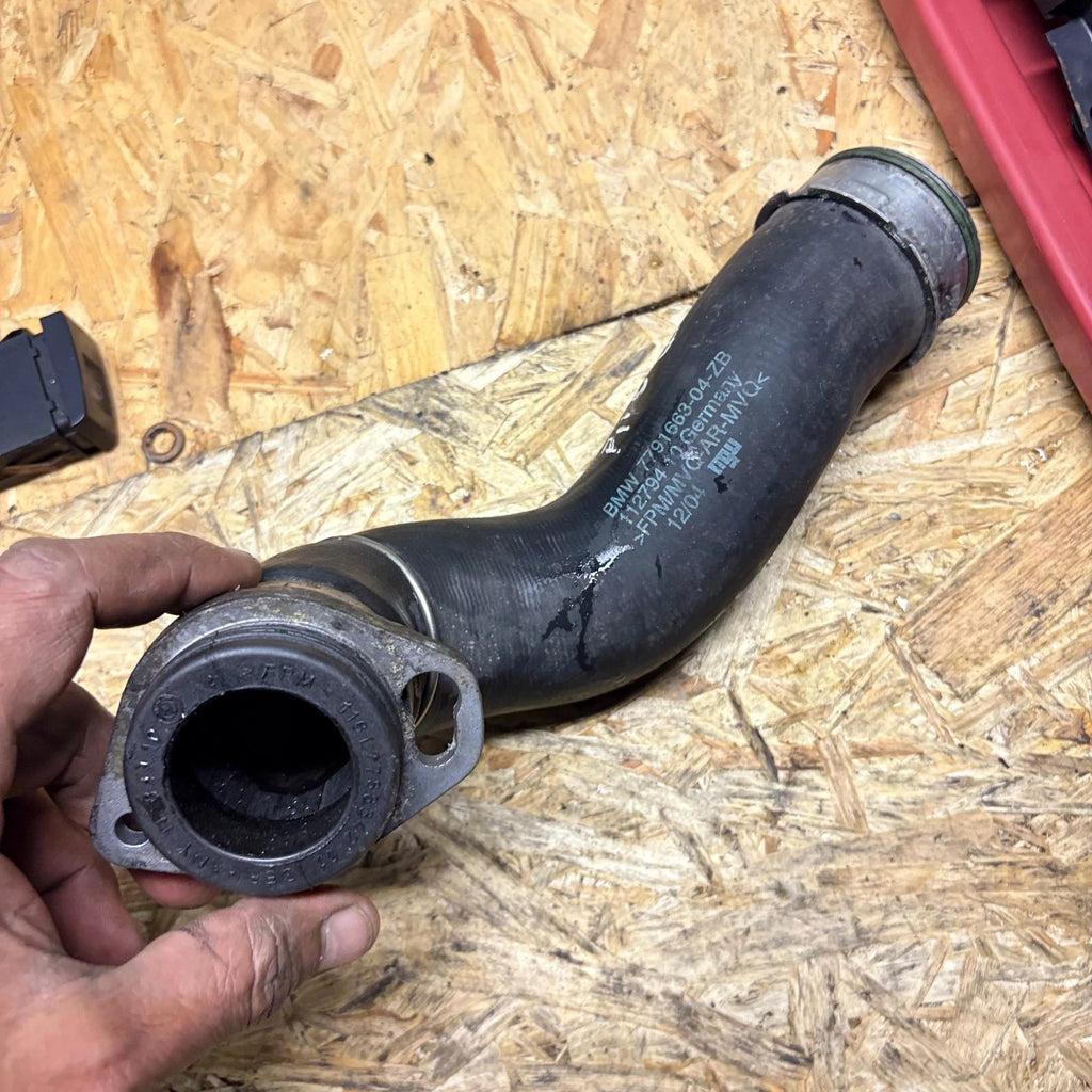 BMW 1 Series 120D Charge Air Turbo Intercooler Pipe Tube