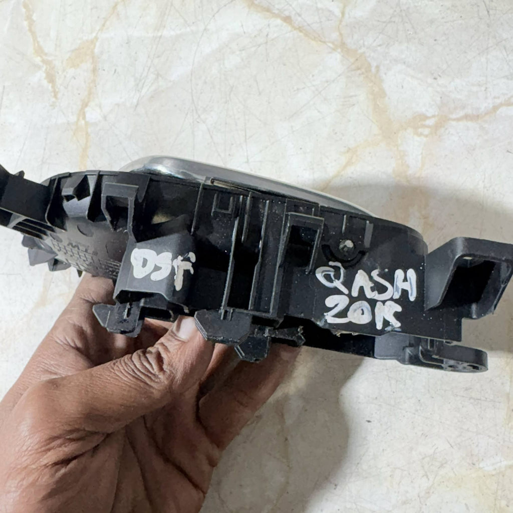 2013-2021 Nissan Qashqai drive side front right door interior handle 806704EA0A