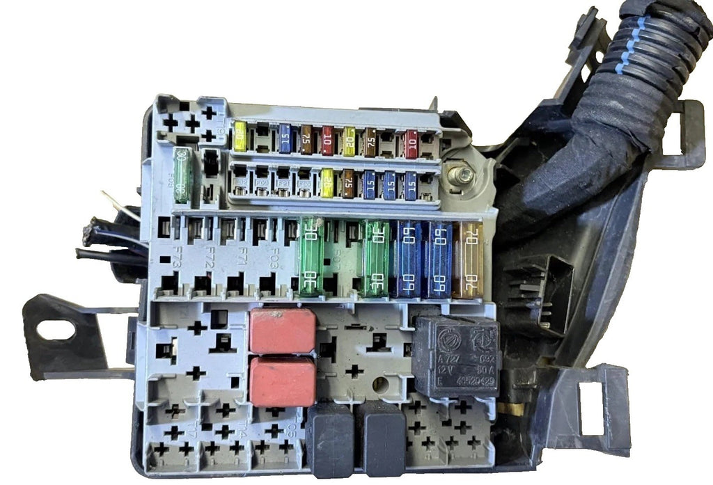 Fiat Panda Mk2 1.2 Petrol Engine Bay Fuse Box Relay Panel 03-12 51780299