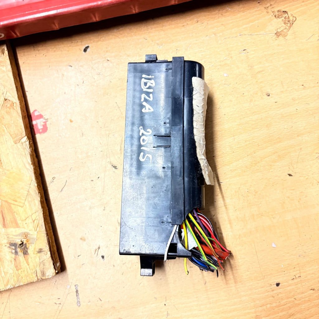 Seat Ibiza S MK4 2012-2015 Relay/Fuse Box
