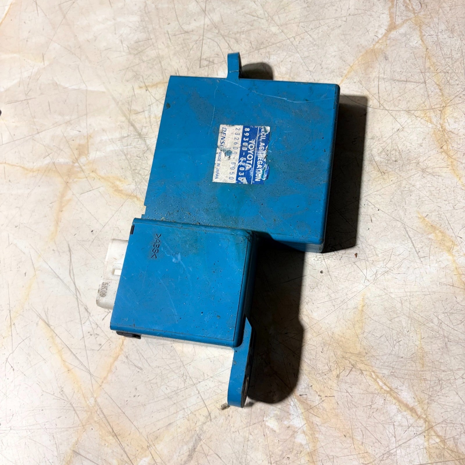 Toyota Yaris Mk2 XP90 SR Body Control Module BCM 232600-0050 2005-2011