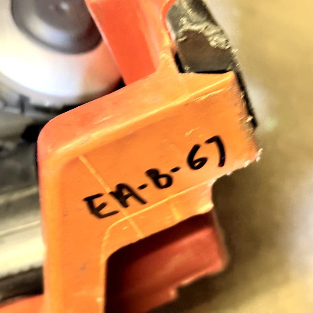 AUDI A5 8T A4 2.0 WATER COOLANT PIPE 8K0819342J 8E0122293