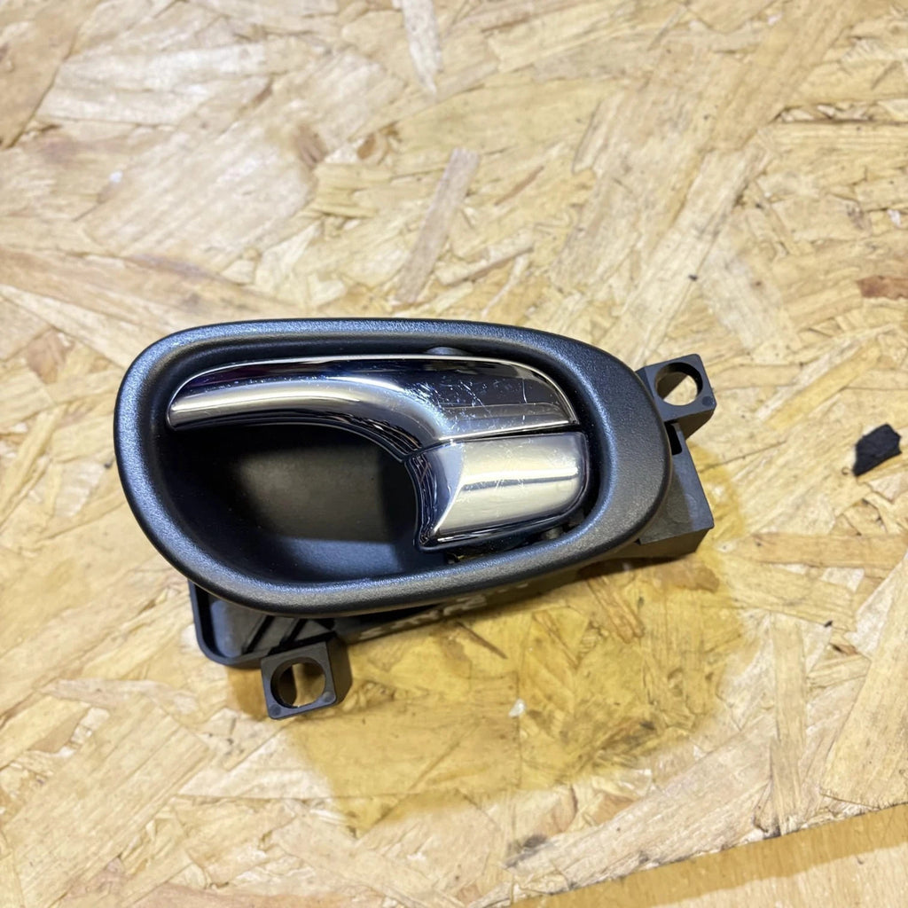 2006 Jaguar S Type X200 Passenger Front Inner Opening Handle 2R83F24995