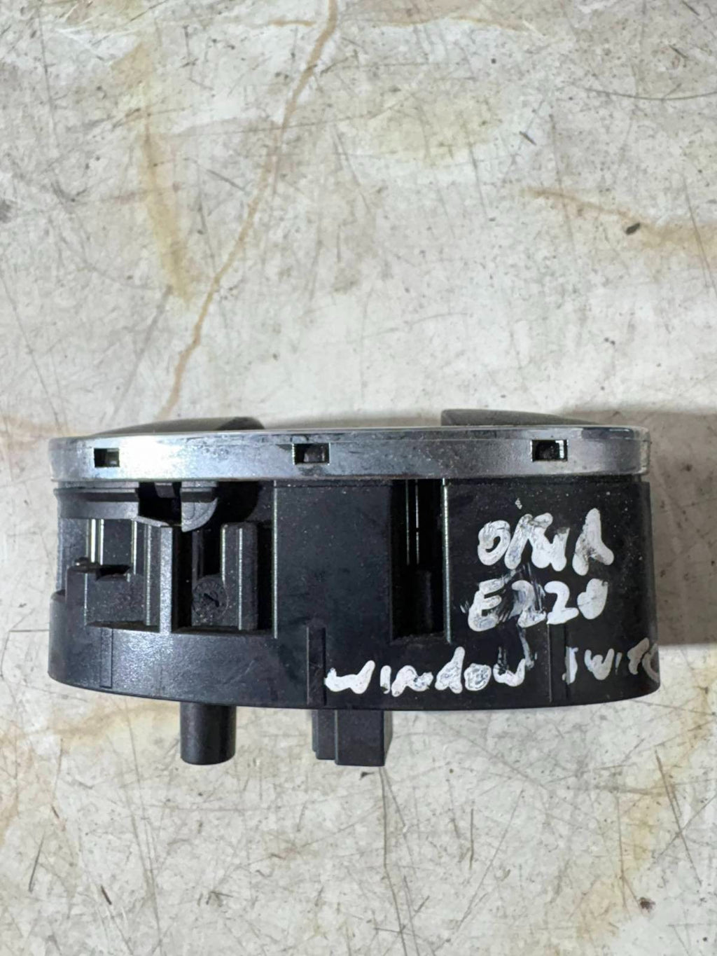 Mercedes-Benz E 220 2009-2016 Right Rear Power Window Switch A2118219958