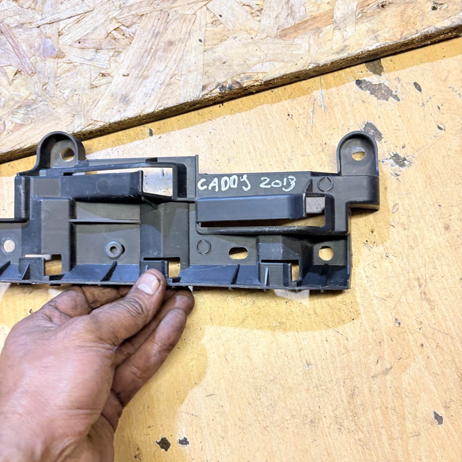 Volkswagen Caddy 2013 Van Bumper Bracket 2K0807394