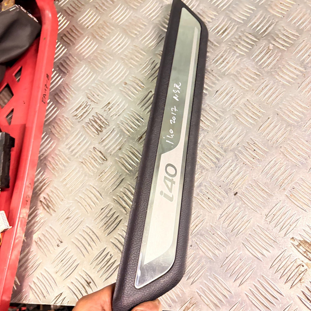 HYUNDAI I40 2017 REAR LEFT SIDE DOOR SILL STEP COVER TRIM