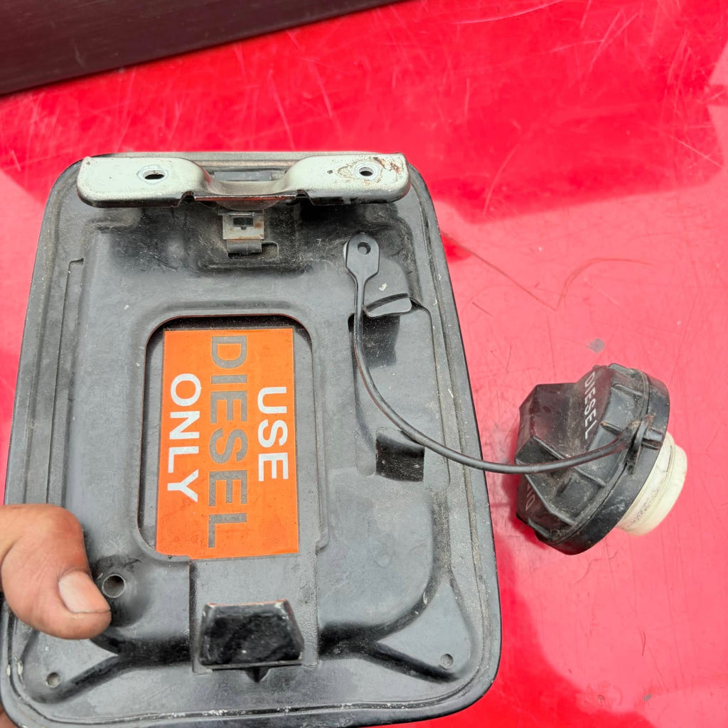 Nissan Qashqai J11 Petrol Fuel Flap Cap Door In Red Colour Tekna Dig-T