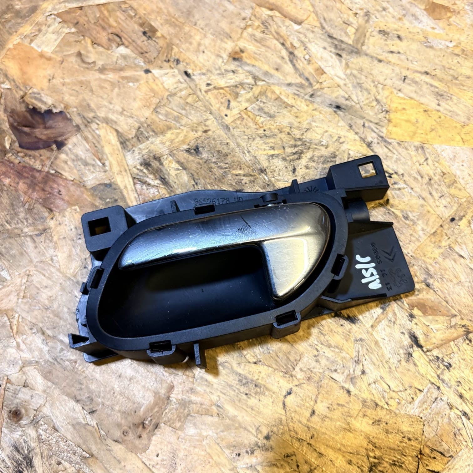Citroen C4 DOOR PULL HANDLE-INTERIOR PASSENGER REAR SIDE) 100187386