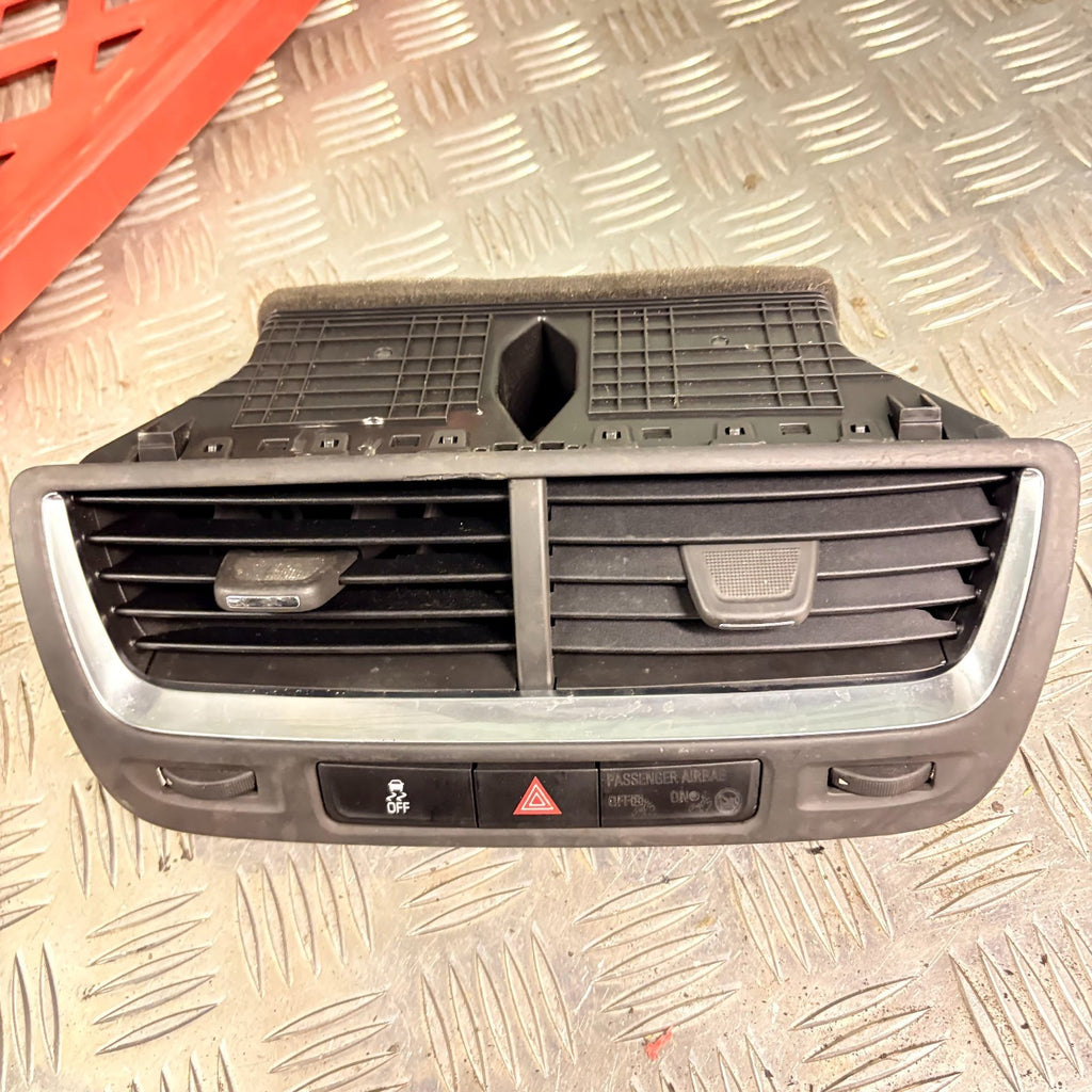 VAUXHALL MOKKA MK1 DASHBOARD AIR VENTS TRIM HAZARD SWITCH 2013 95016183
