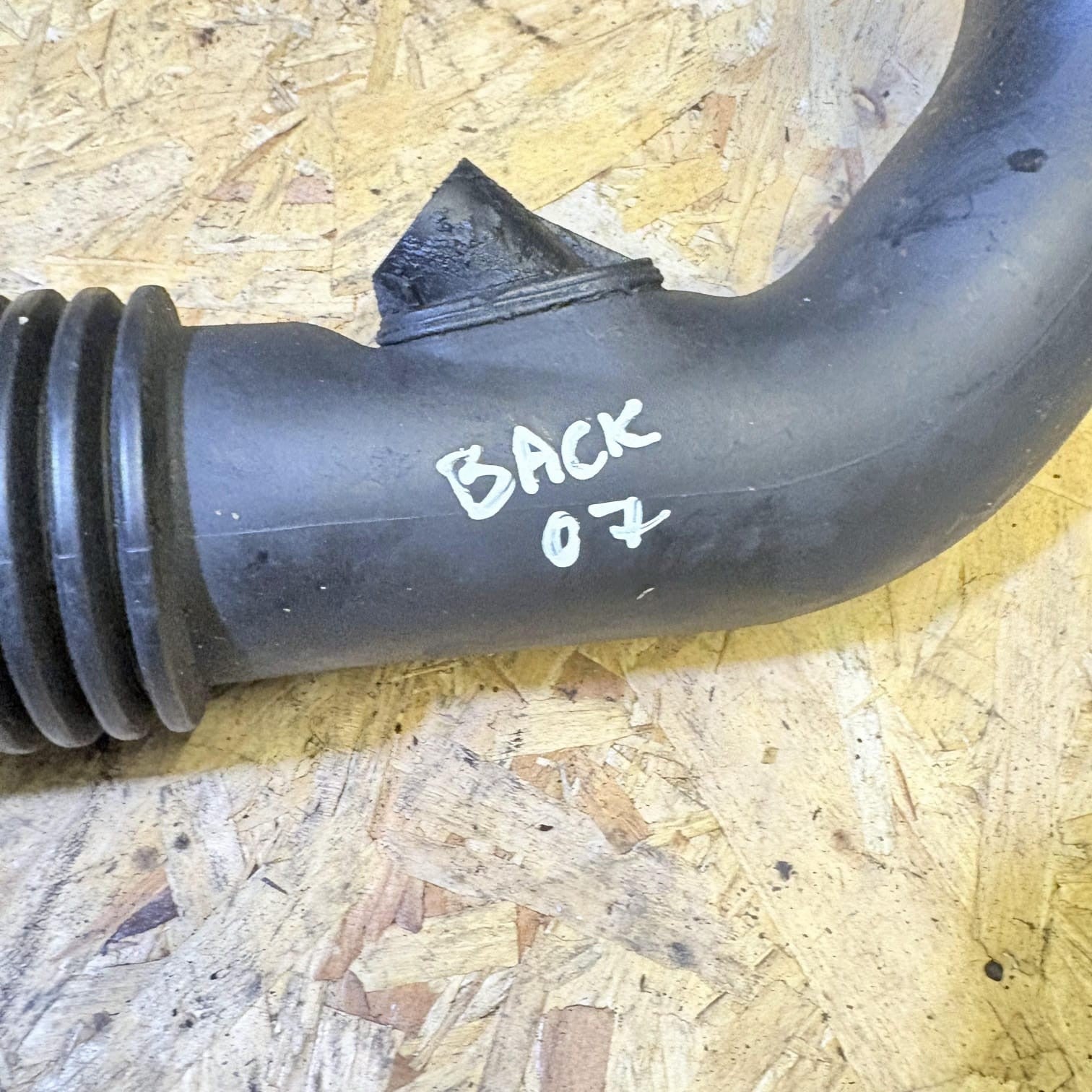 Mercedes Sprinter Air Filter Box Intake Pipe A9065280124 W906 311 CDI