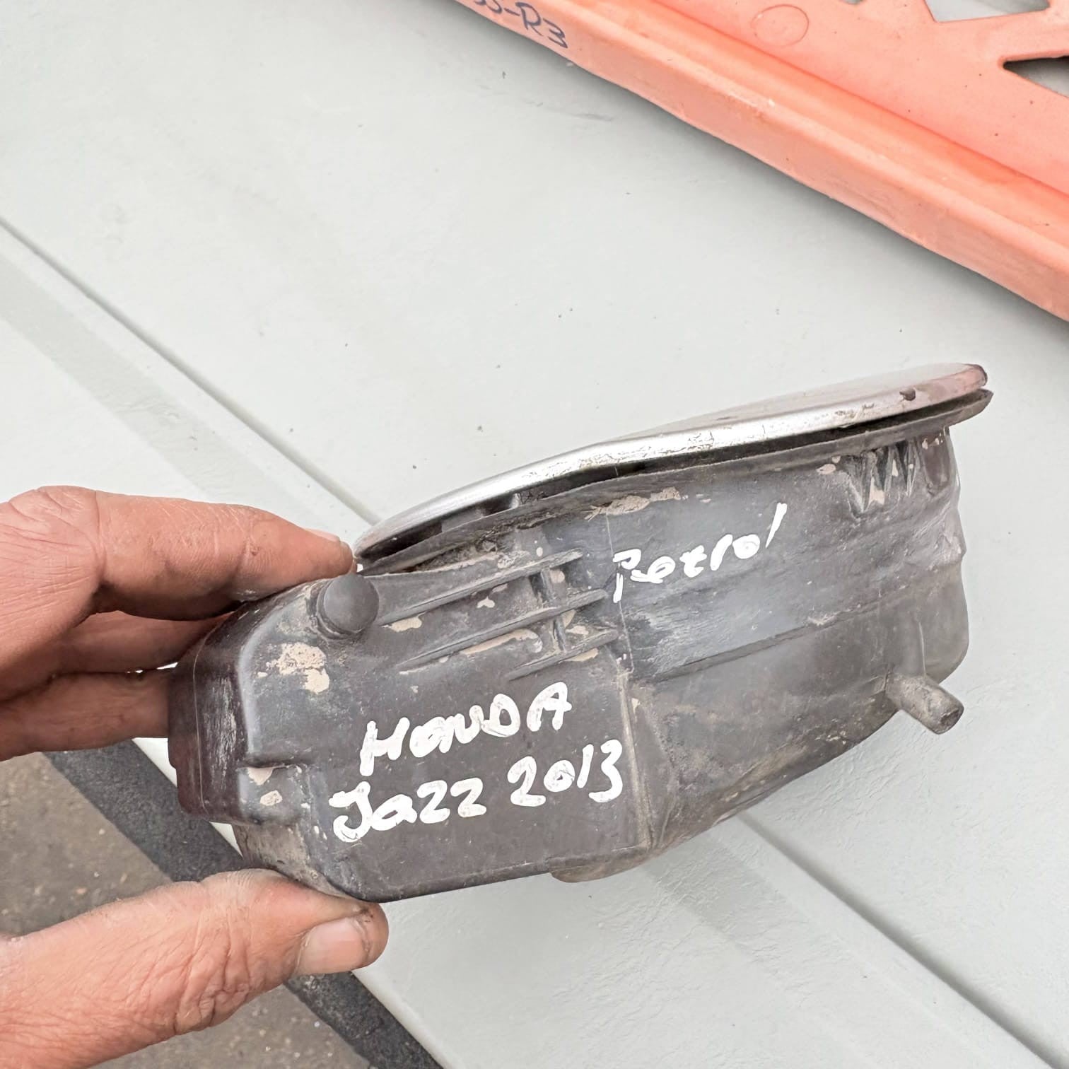 Honda Jazz Fuel Filler Flap Fuel Door Cover Silver 2012-2015 74480-TF3-E01ZC