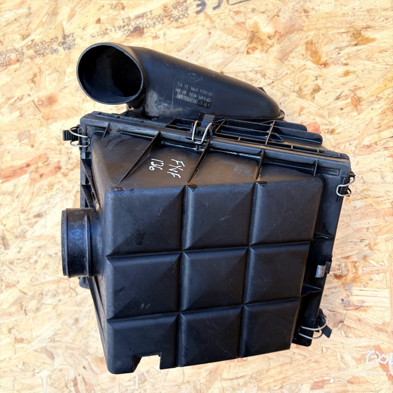(AS) MERCEDES BENZ W202 C220 CDI AIR FILTER BOX A6040941304 A6040941404 1998
