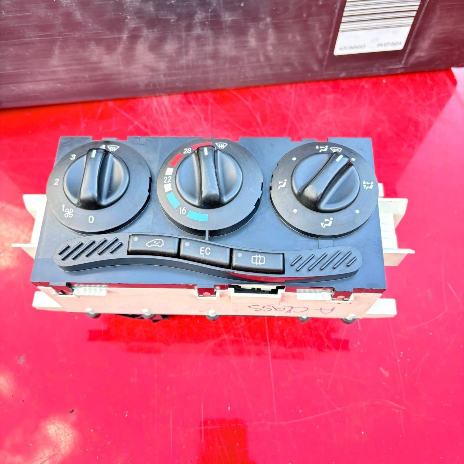 1688300485 Mercedes Benz A Class Climate Temperature Switch Panel