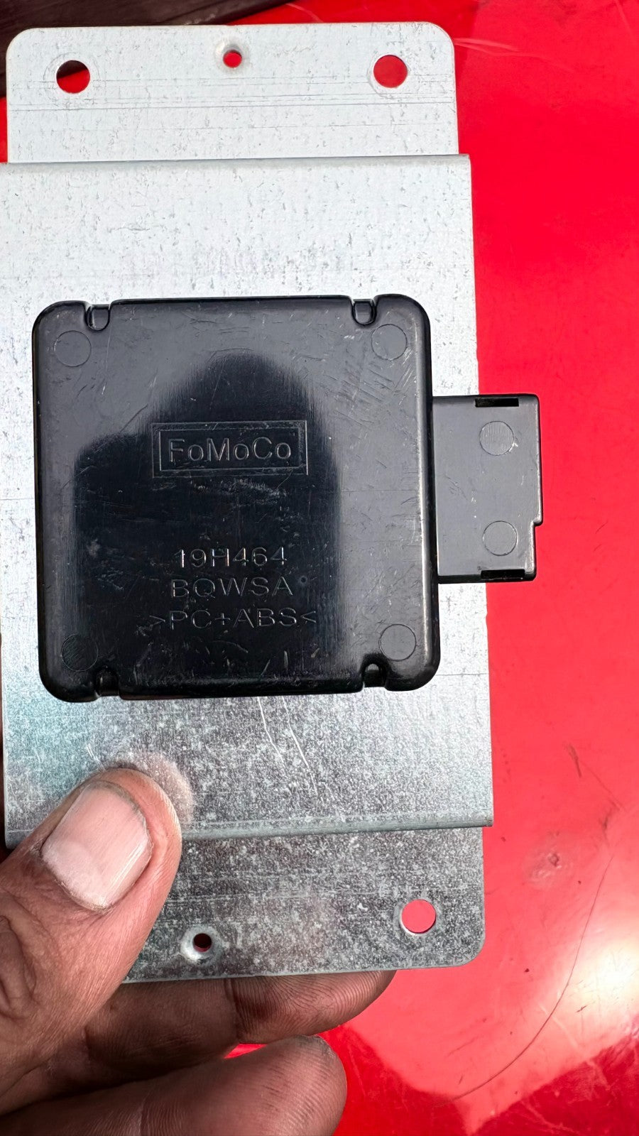 FORD ECOSPORT ANTENNA CONTROL MODULE UNIT CN1T19H464AE 2016