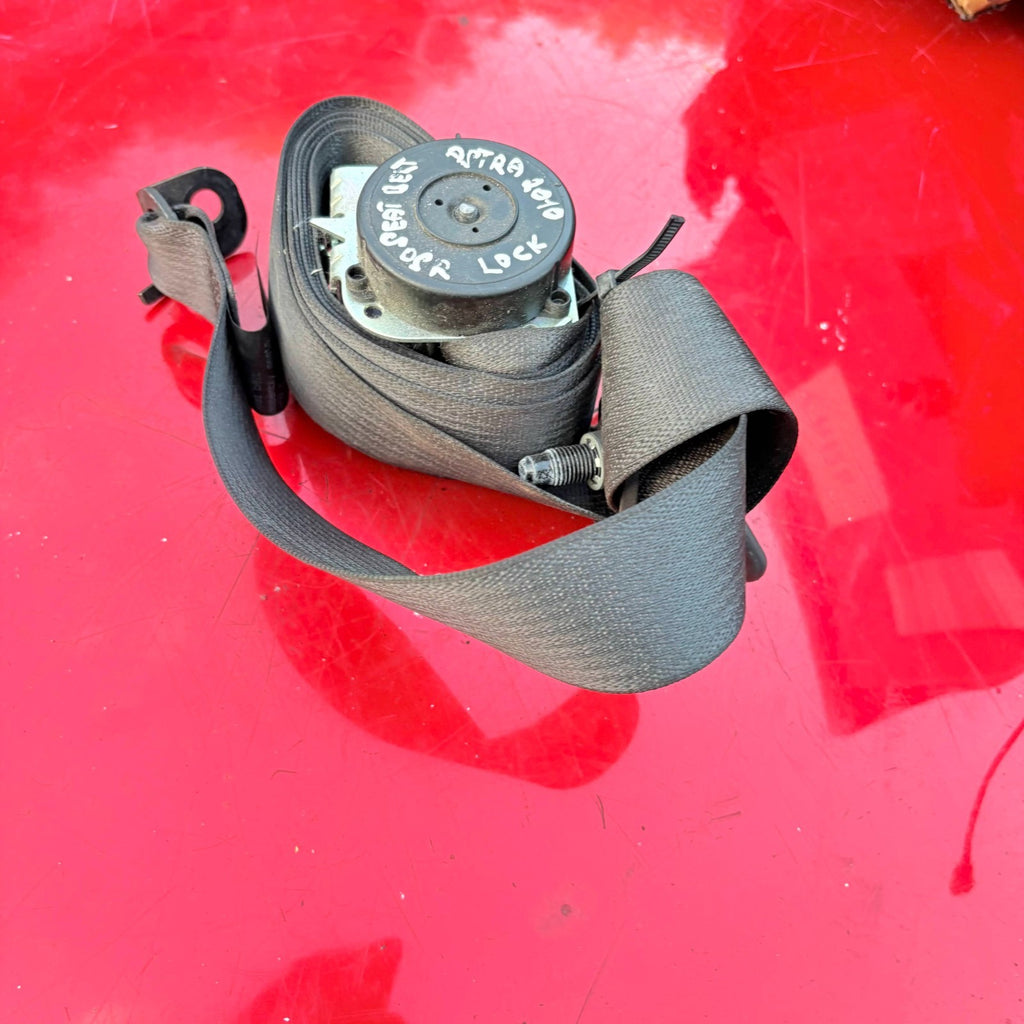 Vauxhall Astra 2010 Right Driver Offside Rear Seat Belt 36-741-6257