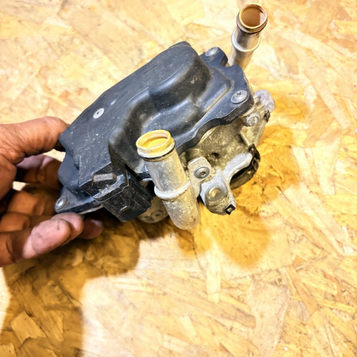 AUDI A3 8V 1.6 DIESEL EGR VALVE V29062884 DC2180316 DC2607818333