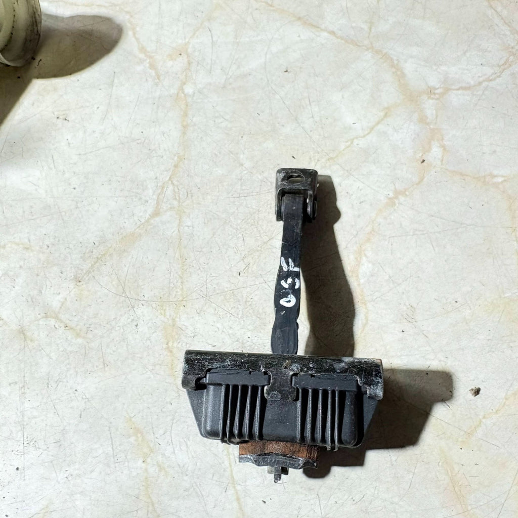 Front Right Side Door Hinge Stop Check Strap Fits BMW COMPACT 2003