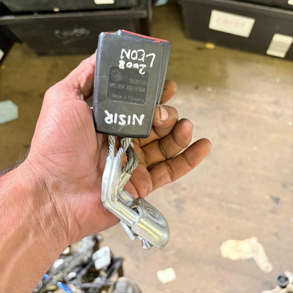 SEAT LEON MIDDLE REAR L DOUBLE SEAT BELT BUCKLE 1K0857739H