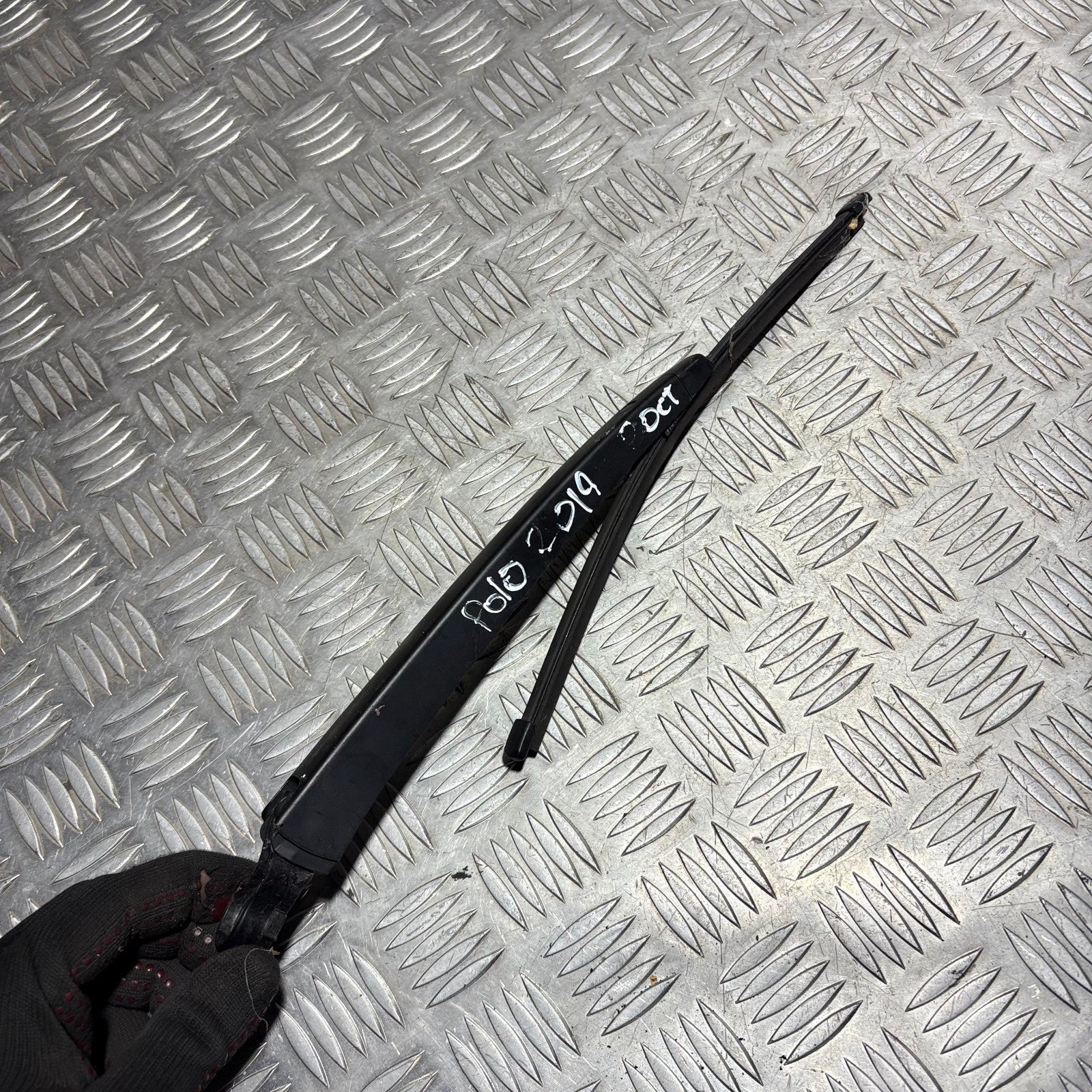 2017-2021 VOLKSWAGEN POLO Rear Wiper Arm & Blade