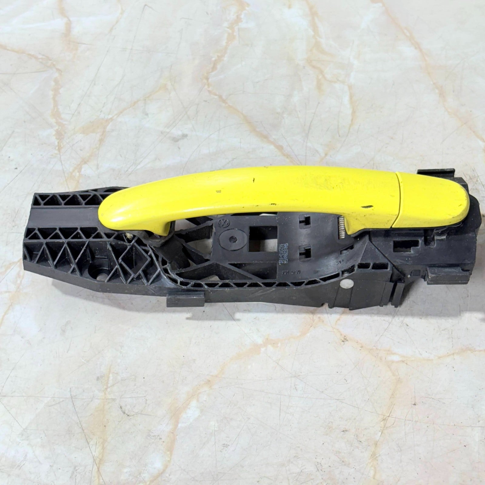 Skoda Rapid 2012-2017 Left Front Exterior Door Handle NSF Yellow 5N0837205M