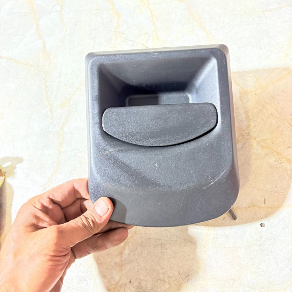 IVECO DAILY E5 2011-2014 DOOR HANDLE EXTERIOR (FRONT PASSENGER SIDE)