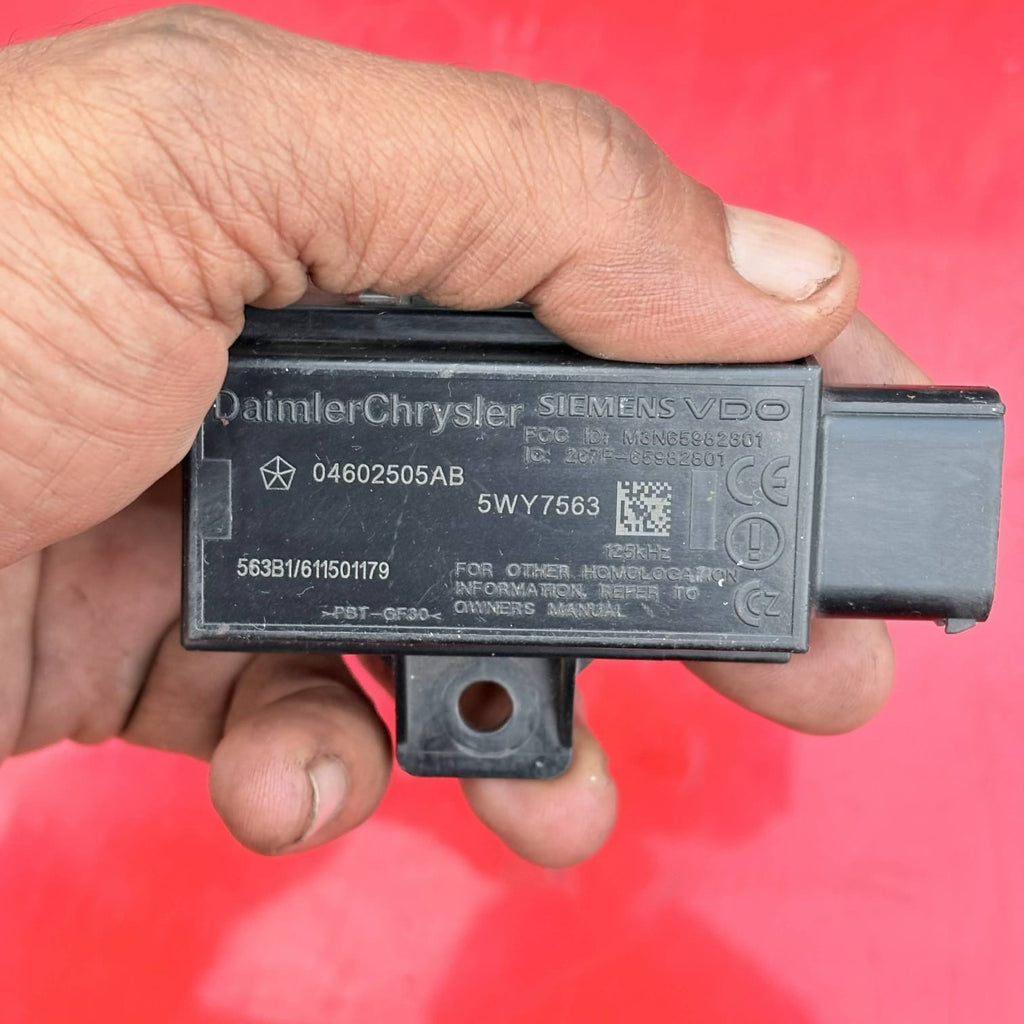 CHRYSLER 300C ' 2007 TYRE PRESSURE SENSOR 04602505AB