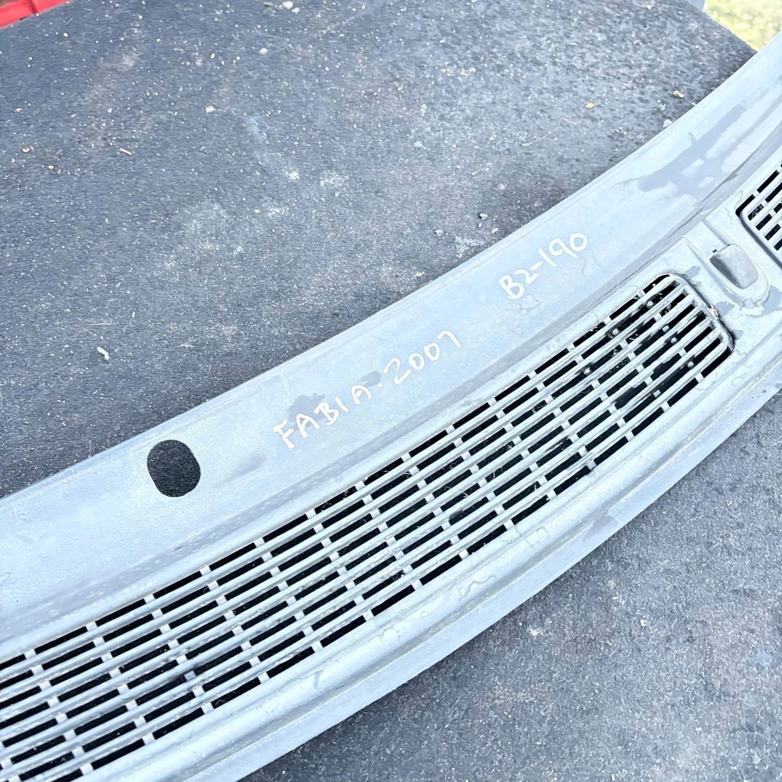 Skoda Fabia 5J MK2 Lower Windscreen Scuttle Trim 5J2819415D 2007-2014