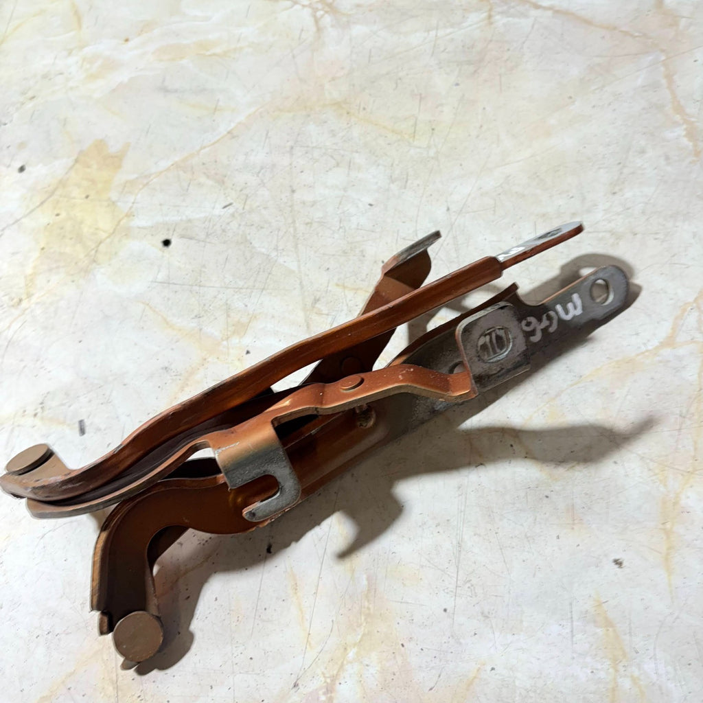 2012 MG MG6 BONNET HINGES BOTH SIDES IN ORANGE