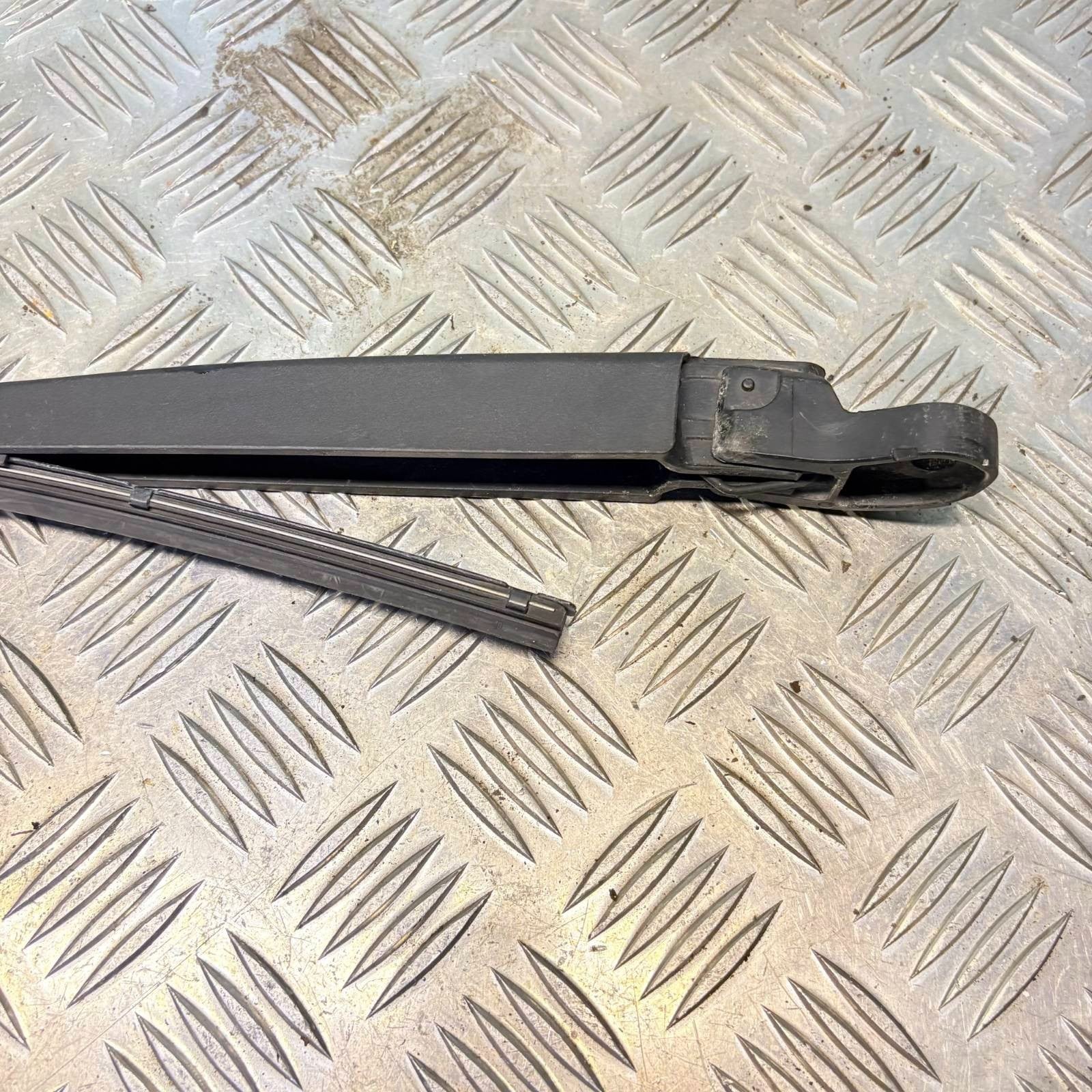 KIA Ceed 2016 Front Windscreen Wiper Blade