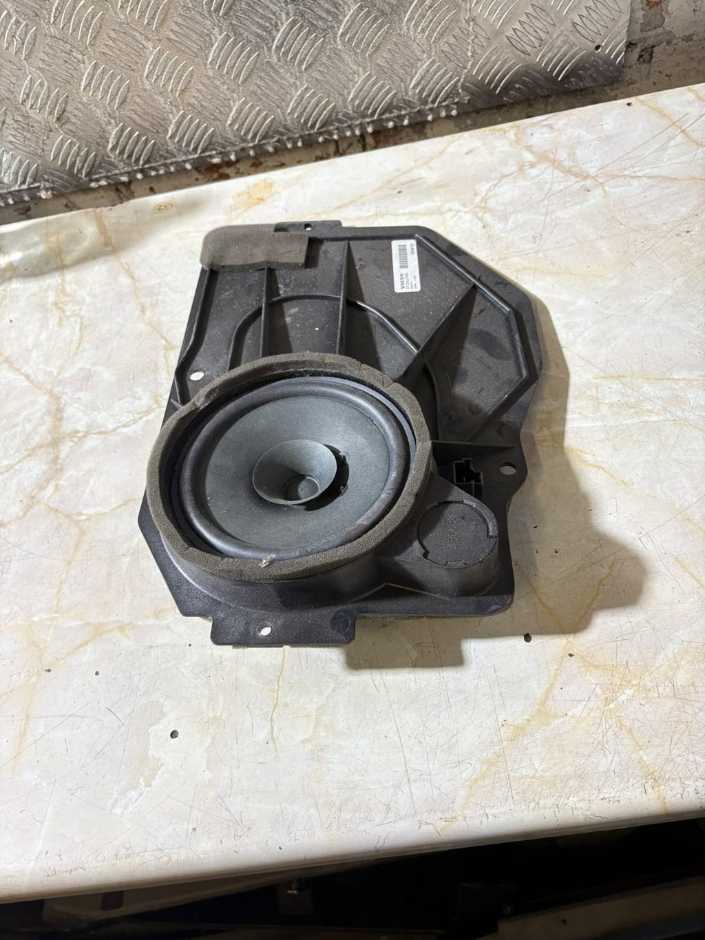 Volvo C30 2007-2013 Rear Left Quarter Speaker 31252246 4 Ohm 3 Door