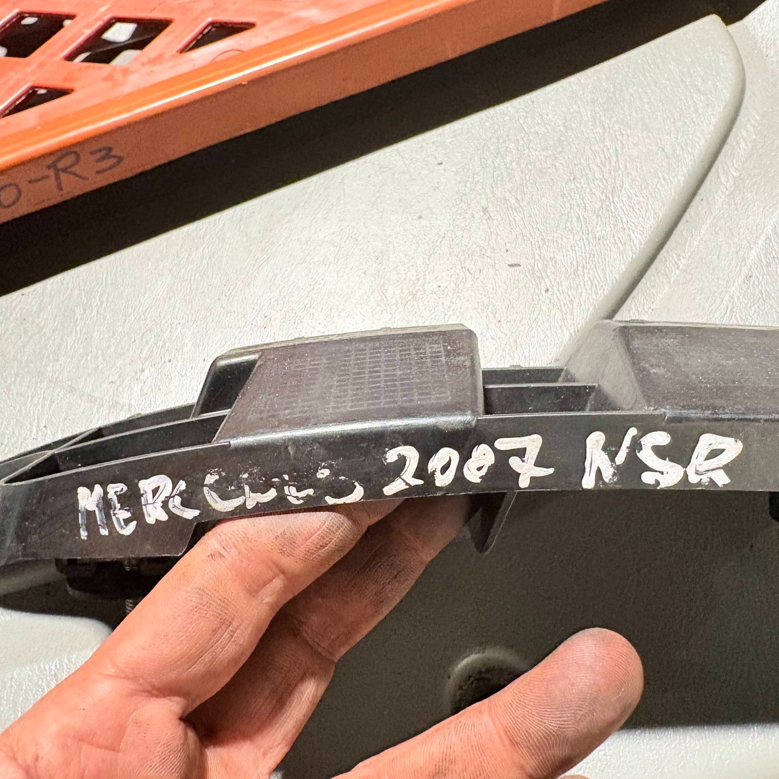MERCEDES-BENZ C CLASS 2007 REAR BUMPER SUPPORT MOUNT BRACKET LEFT PASSENGER SIDE