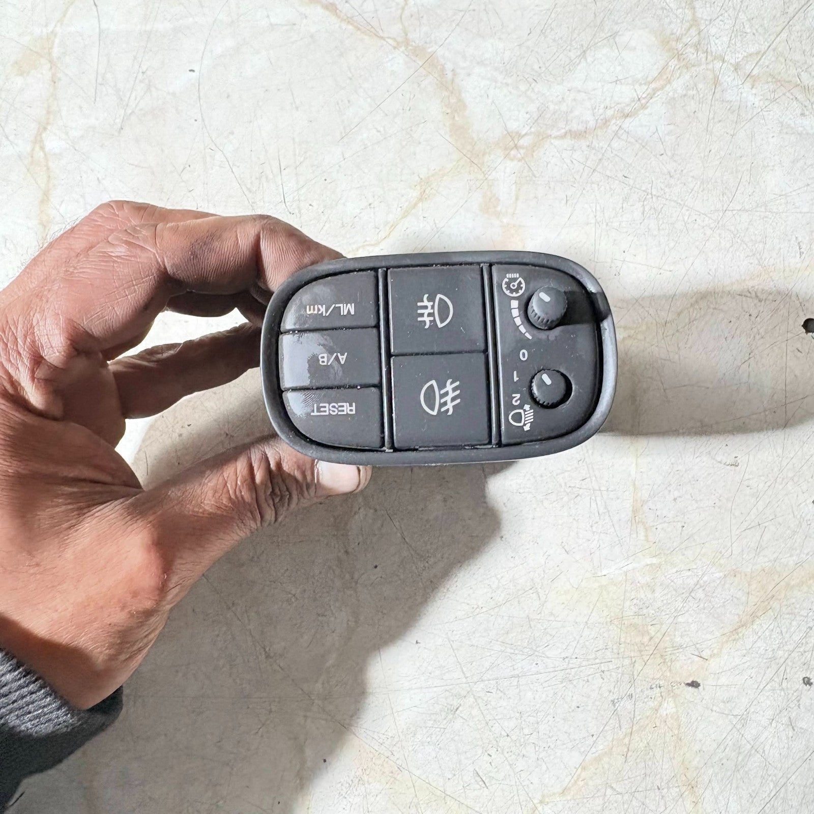 1999?2007 Jaguar S-Type Dash Switch Panel (Headlight/Fog/Cruise)
