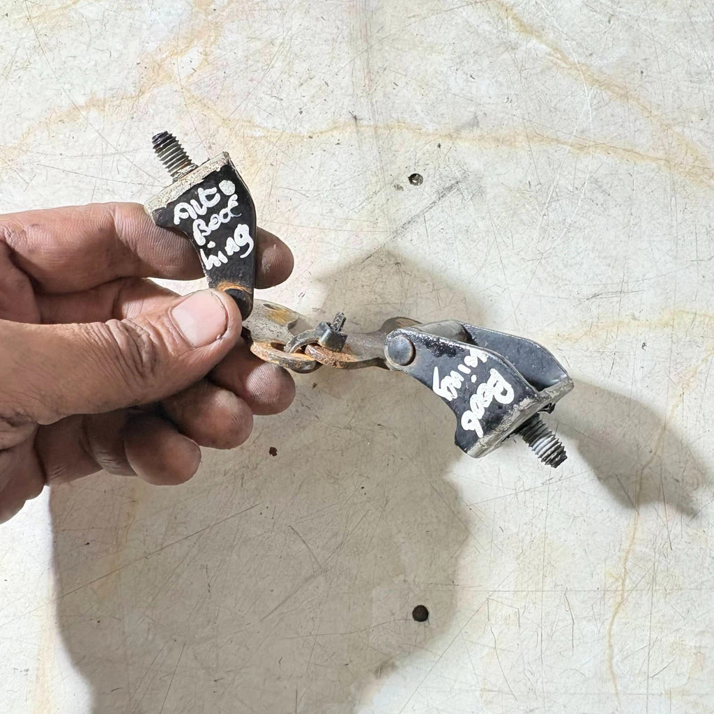 Suzuki Alto 2009-2014 HA25 Tailgate Boot Lid Hinges Pair Rear Hatch Hinge Set