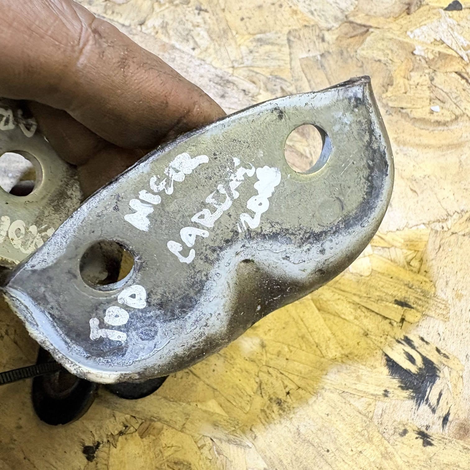 KIA CEED 2008 PASSENGER REAR DOOR HINGE BRONZE NSR 274472940304