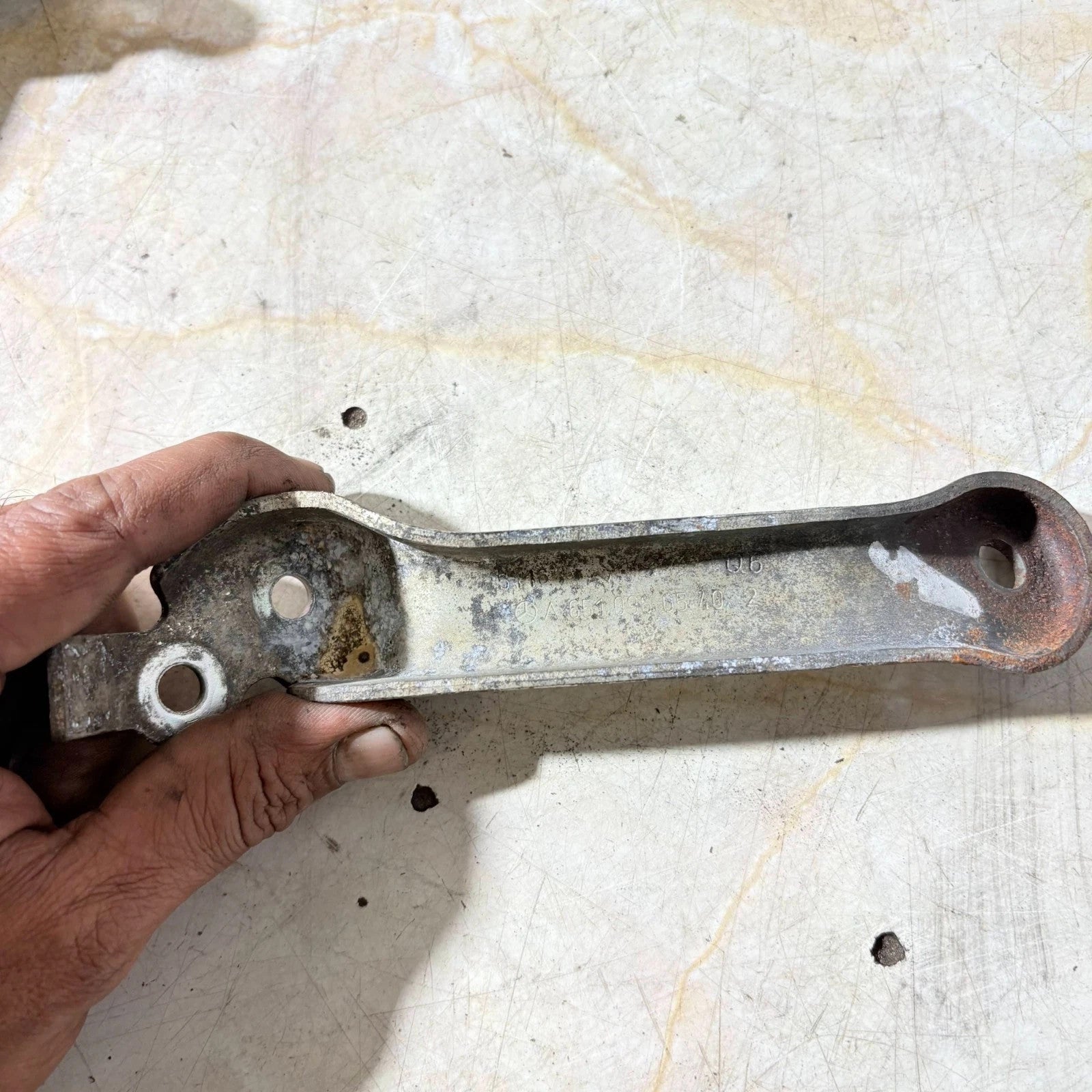 Mercedes Vito W447 2014-2019 2.1 CDI OM651 Turbo Support Bracket A6510960540