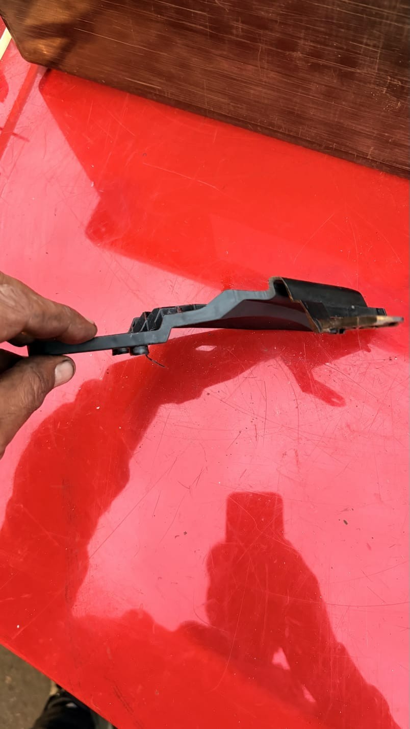 Seat Leon Mk1 1999-2006 Door Window Glass Holder Clip 1J4839768