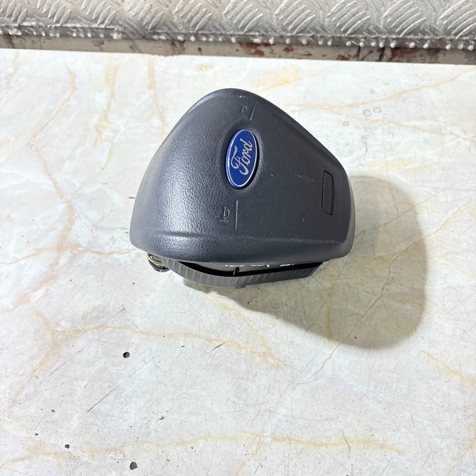 Ford Fiesta MK7 2013 Driver?s Steering Wheel Safety ABag BAM-PT1-1746