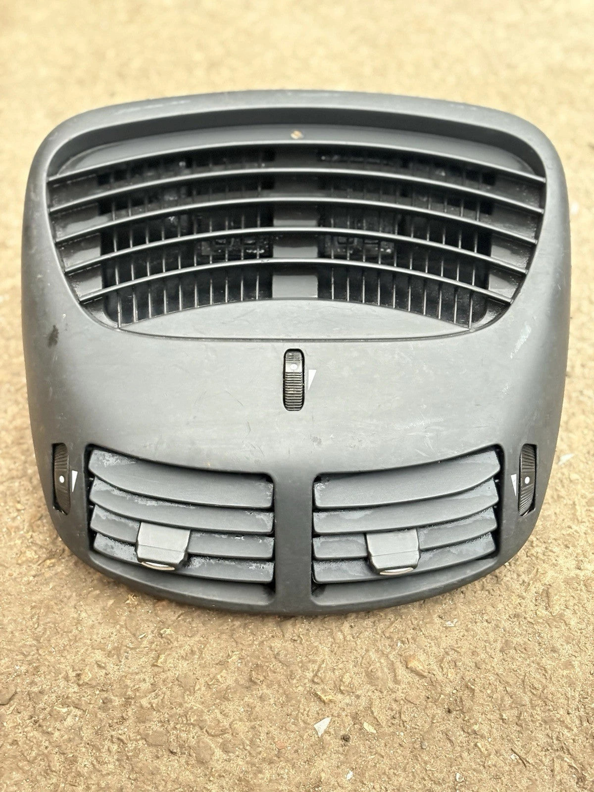 ALFA ROMEO GT 937 2003-2010 Top Dashboard Centre Air Vent Grille 225501