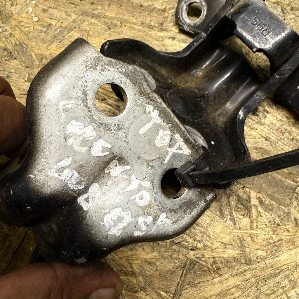 Kia Sorento MK1 2002-2009 Rear Right Door Hinges Offside OSR Hinge Set