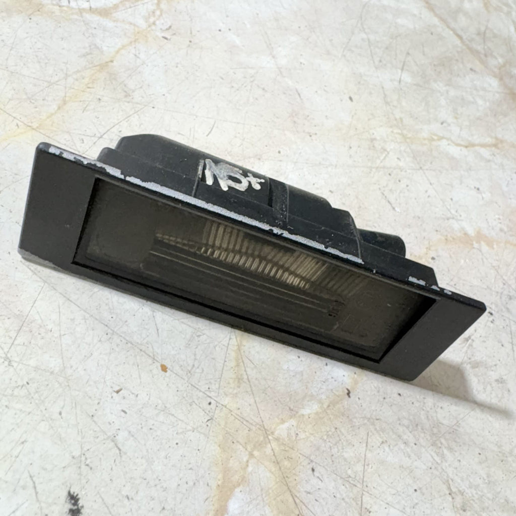 BMW Z4 E85 E86 Rear Number Plate Light Lamp 6913913 7165735 2002-2008