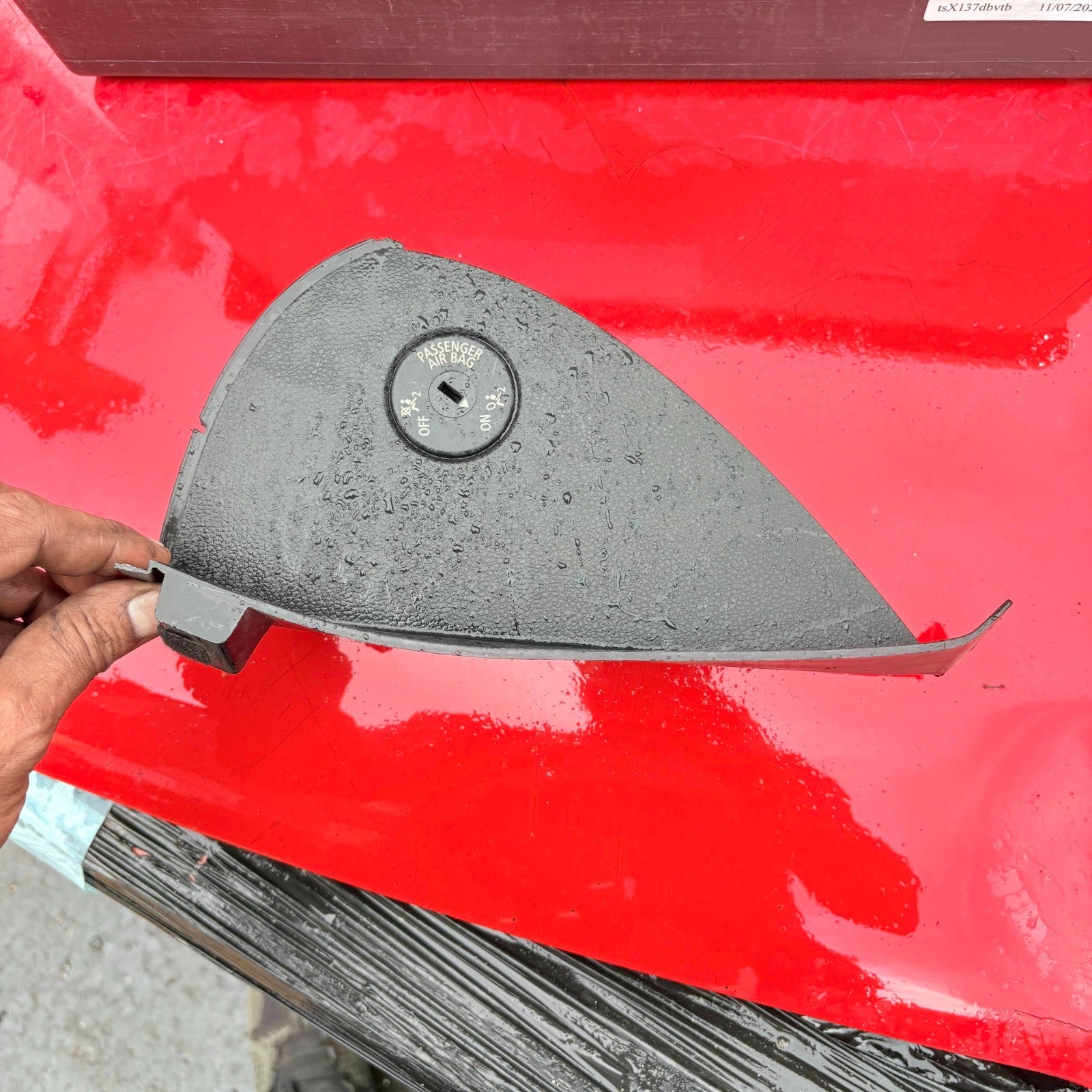 BMW 1 Series 118.D 04-11 Passenger Front Left Dashboard Trim Panel 9124921