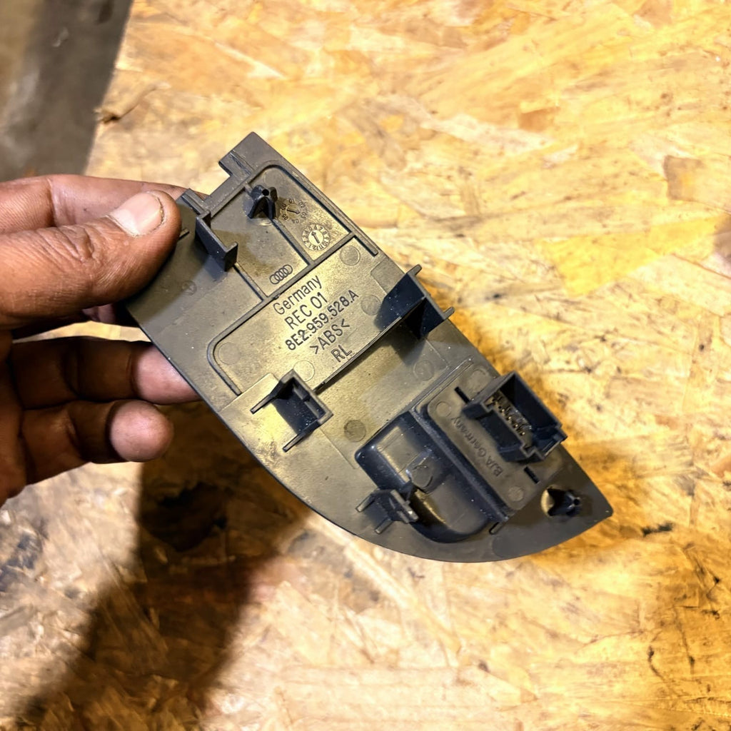 AUDI A4 ALARM TILT SWITCH 8E2959528A A138