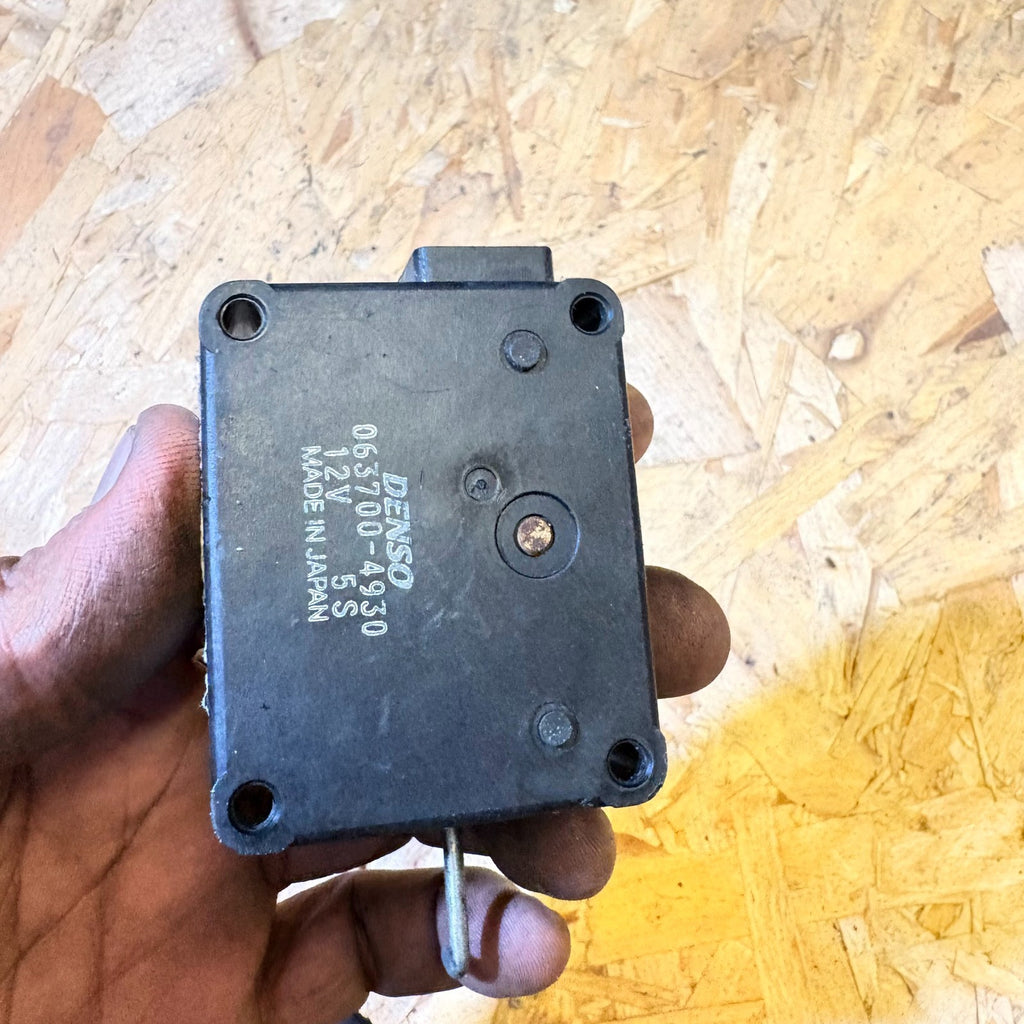 LAND ROVER DISCOVERY 2 98-04 HEATER FLAP MOTOR VENT ACTUATOR 063700-4930