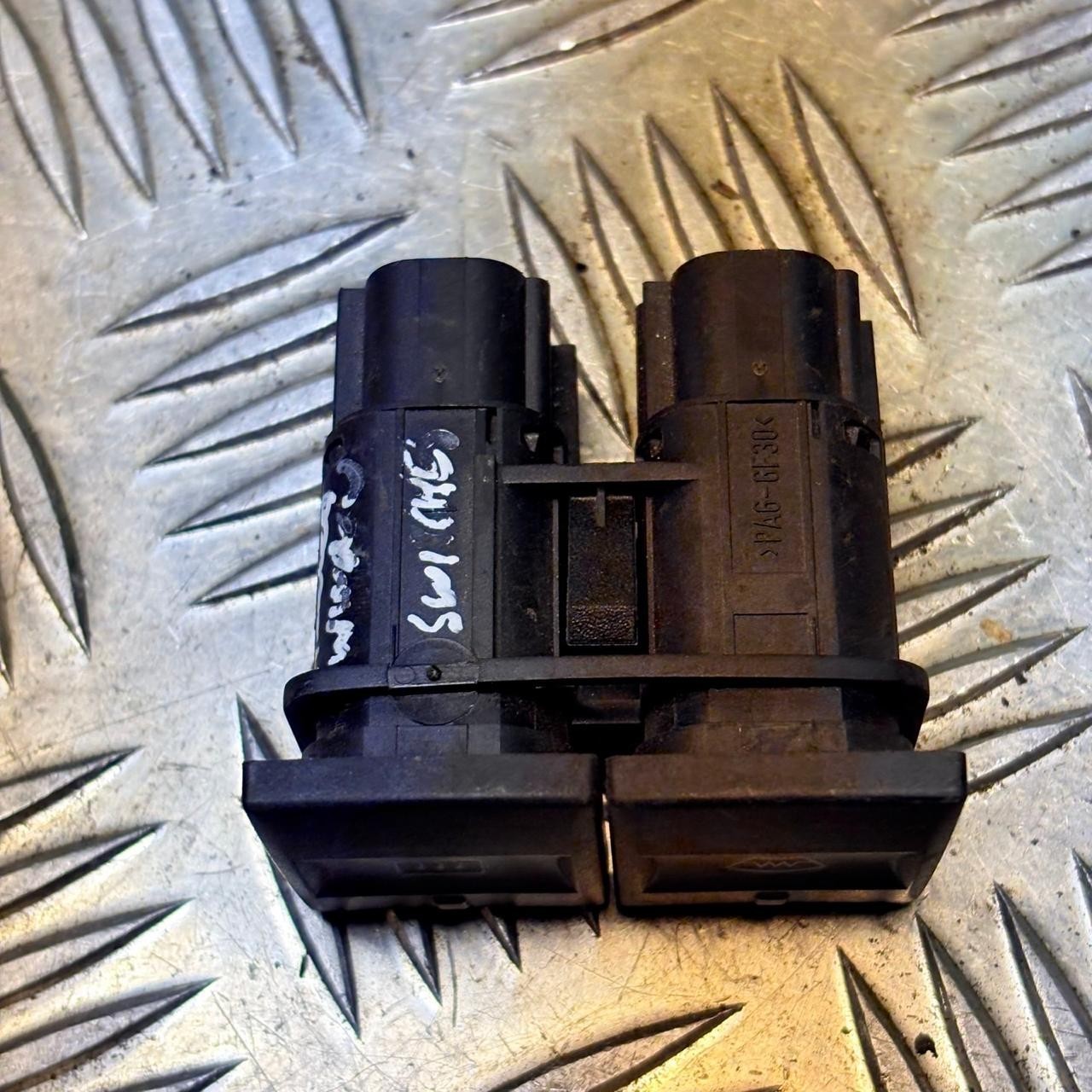 Ford Mondeo Mk3 2004-2007 Heated Front Rear Screen Switch 1S7T-18K574-AA 1117662
