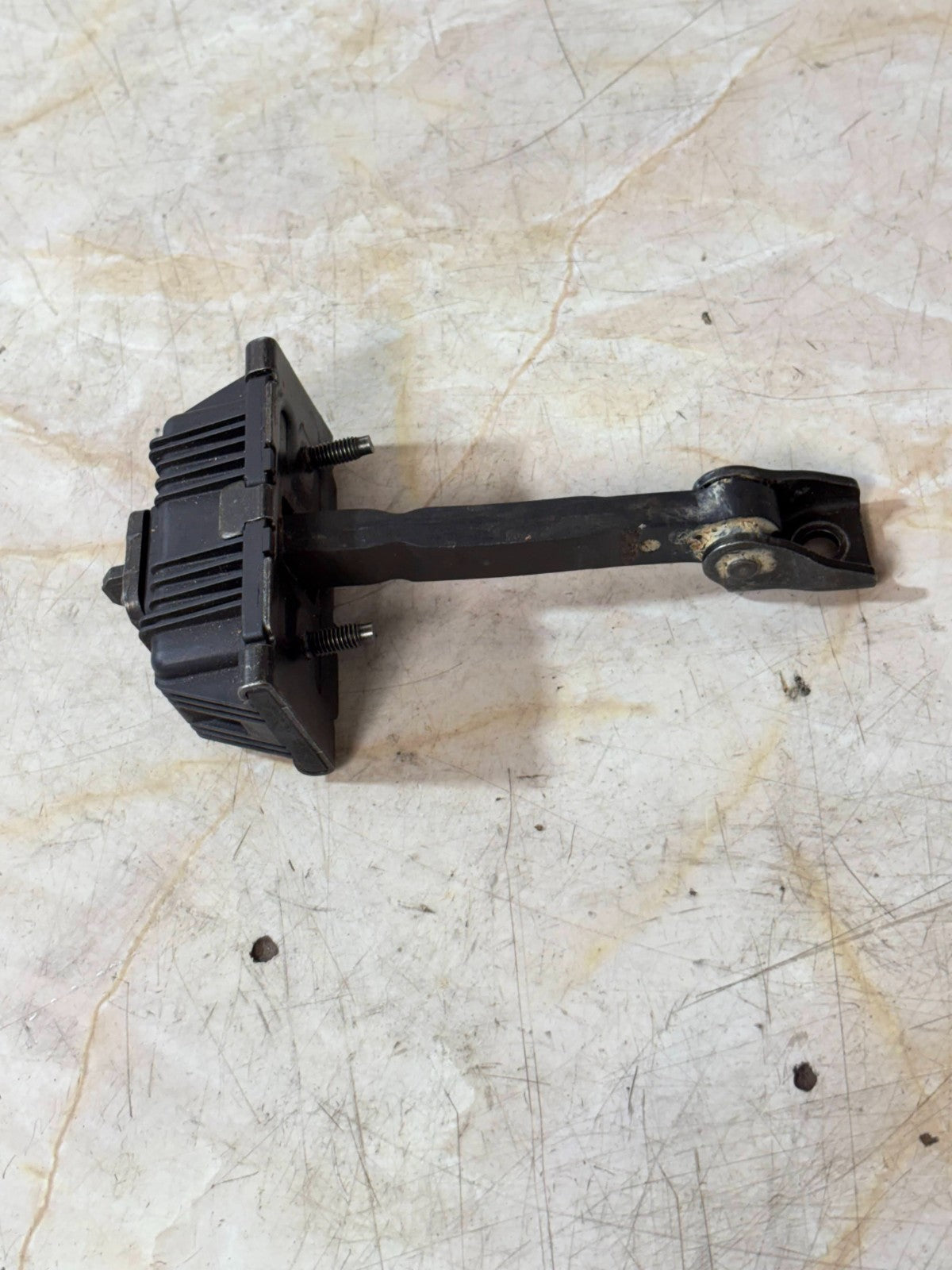 Door Check Strap Passenger Near Right Rear Back TOYOTA AVENSIS 2007 PETROL