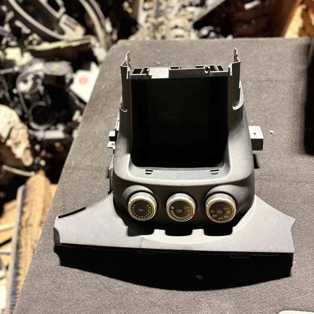 MITSUBISHI OUTLANDER 2009 HEATER CONTROL UNIT SURROUND 8010A143 PART