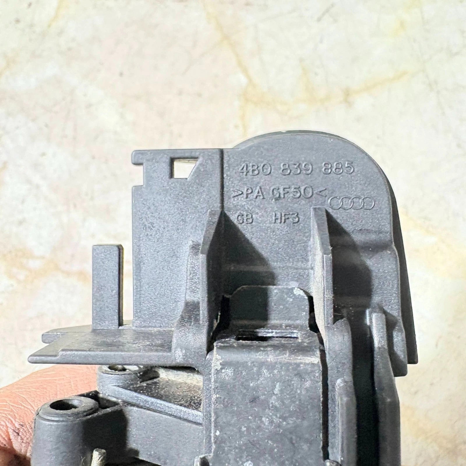 AUDI A3 2008 LEFT FRONT EXTERNAL DOOR HANDLE 4B0 839 885